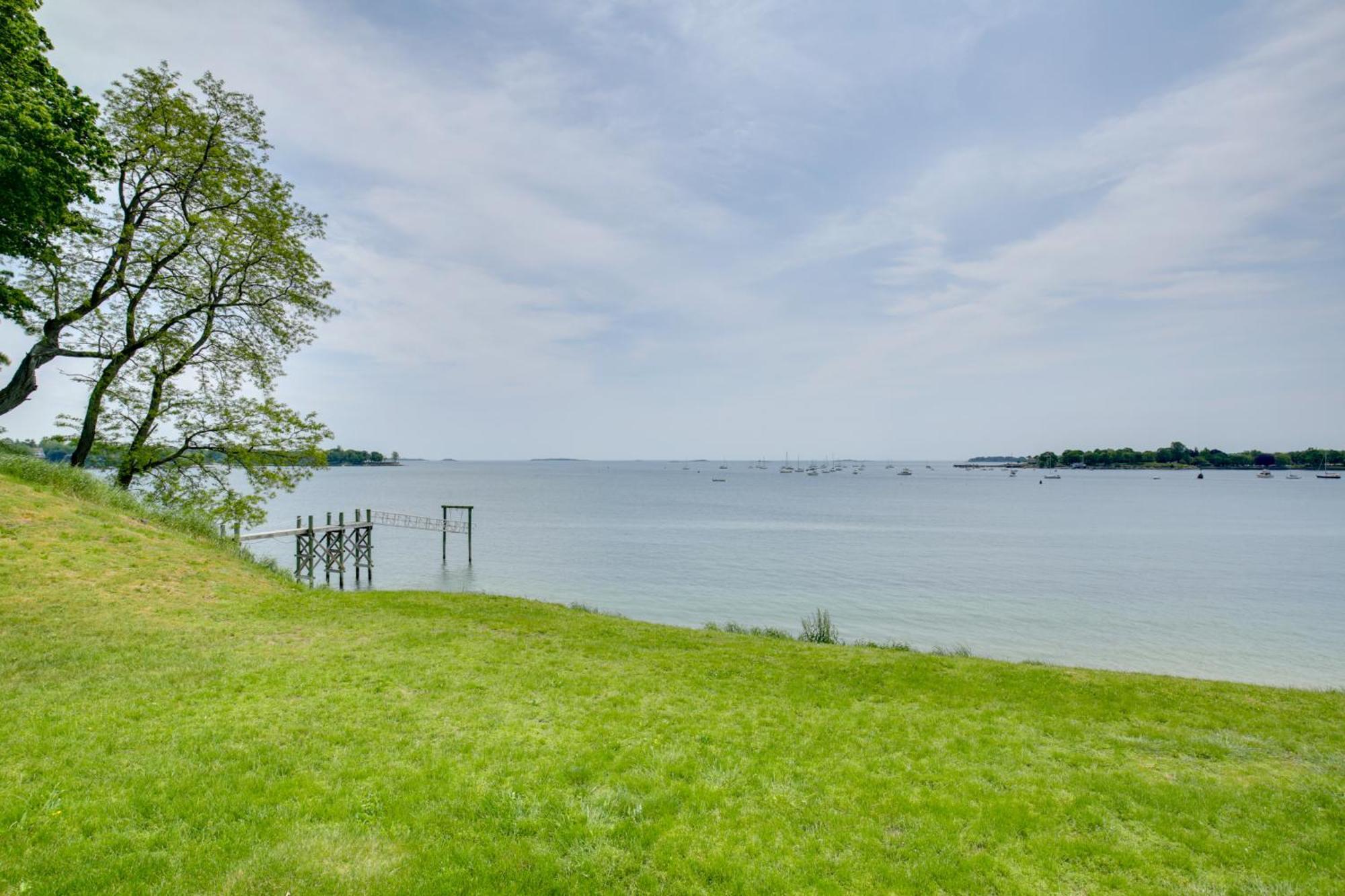 Hébergement de vacances Quaint Townhome Walk To And Downtown! *