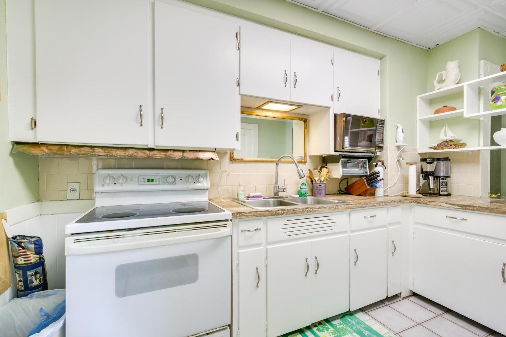 Quaint Townhome Walk To And Downtown! Hébergement de vacances *